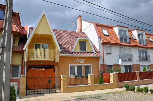 Entrance, Jazmin Panzio in Hajduszoboszlo