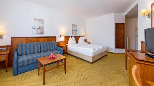 1 queen bed