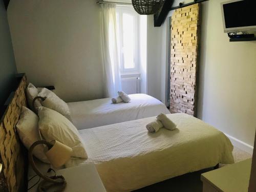1 twin bed