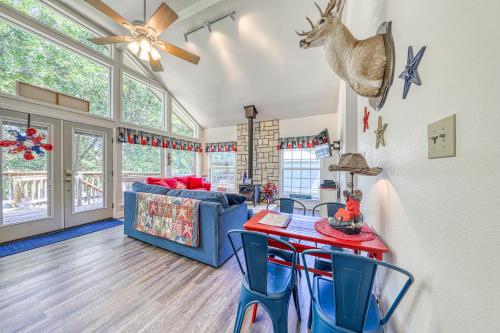 Cozy Retreat on Lake LBJ - 2 Bed 2 Bath Vacation home in Burnet - image 8