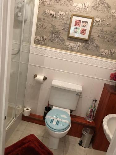 Redwood Lodge - image 11