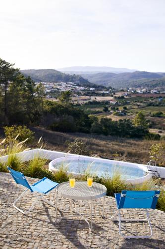 Moinho do Barulho in São Bartolomeu De Messines