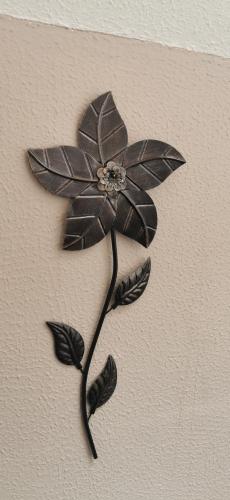 The George Hotel - image 2