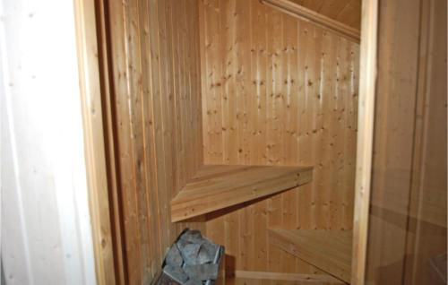  Beautiful Home In Juelsminde With 3 Bedrooms, Sauna And Wifi in Sønderby