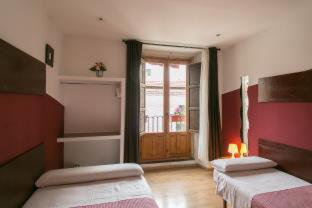 Hostal La Casa de La Plaza, Madrid (photo 10)