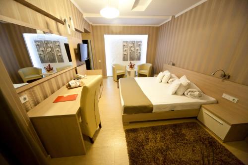 Hotel Confort Room Type - Double Room