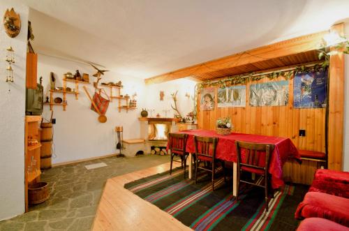 Palyongov Guest House - image 10