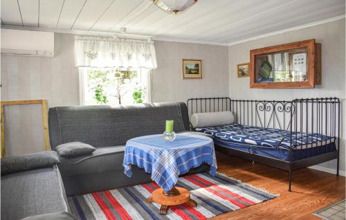Gorgeous Home In Burseryd With Wifi in Ahult