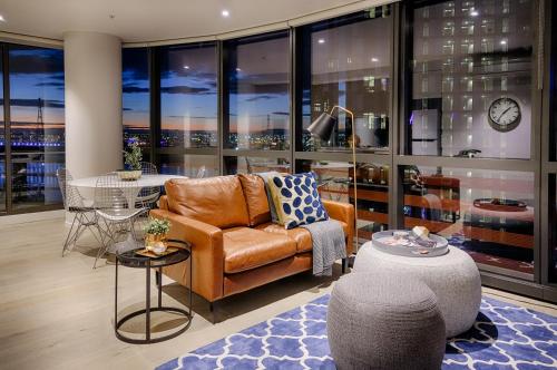 Melbourne Private Apartments - Collins Street Waterfront, Docklands