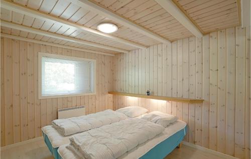 Cozy Home In Nex With Sauna