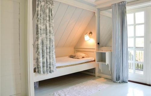 2 Bedroom Cozy Home In Hornbk