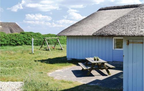 Lovely Home In Hvide Sande With Kitchen