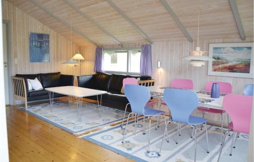 Nice Home In Kirke Hyllinge With Wifi