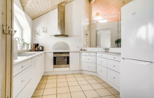 Lovely Home In Aabenraa With Kitchen