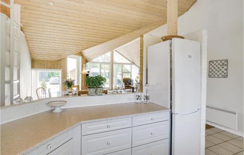 Lovely Home In Aabenraa With Kitchen