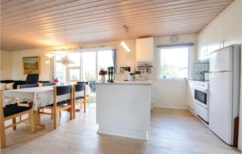  3 Bedroom Amazing Home In Thyholm in Thyholm