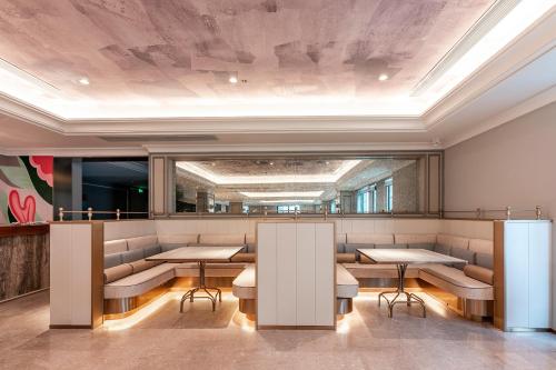 Restaurant, Mercure Xian North in Xian North Railway Station