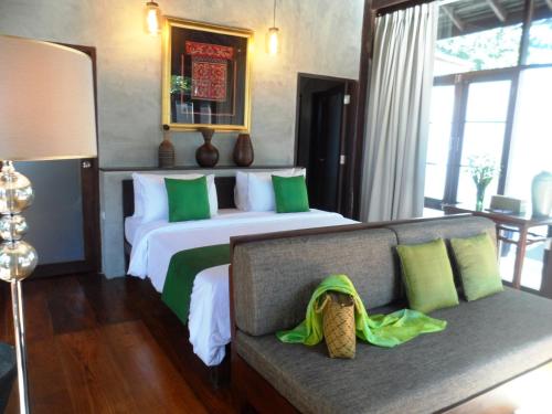 Guestroom, The Quarter Resort (SHA Certified) near Pai Walking Street