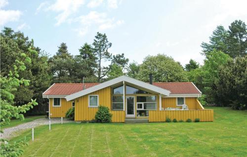  Stunning Home In Grsted With 5 Bedrooms, Sauna And Wifi in Udsholt Sand