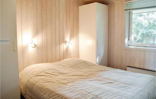  Stunning Home In Grsted With 5 Bedrooms, Sauna And Wifi in Udsholt Sand