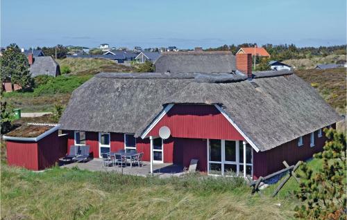 Nice Home In Henne With 4 Bedrooms, Sauna And Internet