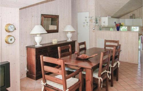 Nice Home In Vggerlse With 3 Bedrooms And Wifi in 韦格勒瑟