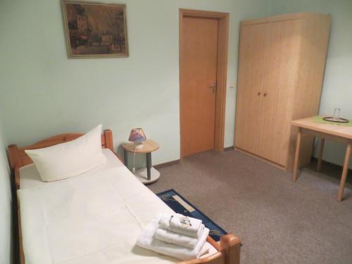 Heidehotel Letzlingen 6.4km von Westheide entfernt