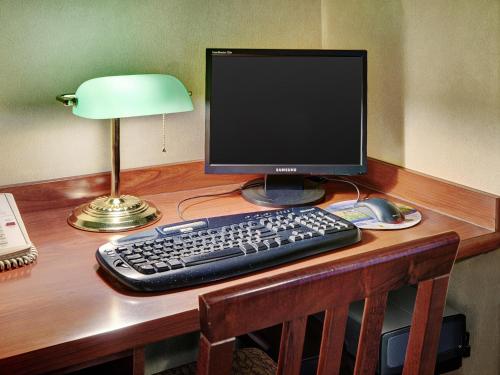 Lakeview Inns & Suites - Slave Lake