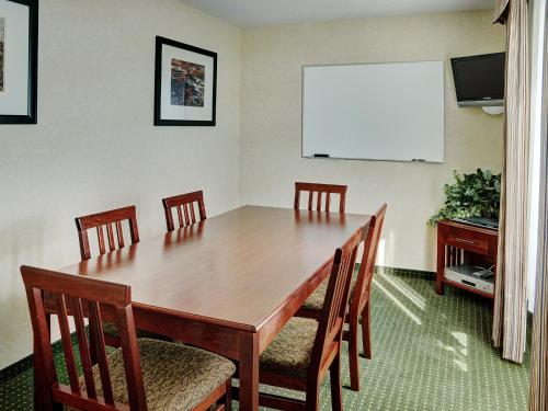 Lakeview Inns & Suites - Slave Lake