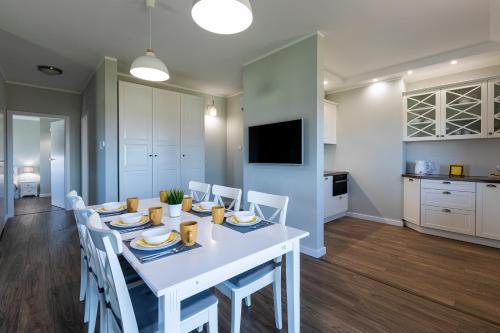 Amare Apartments A2