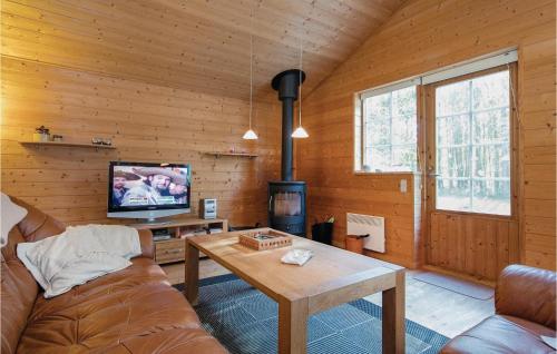 Lovely Home In Hadsund With Kitchen