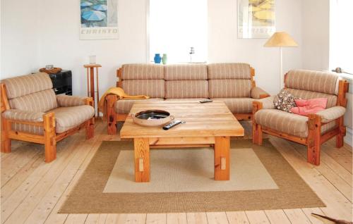  4 Bedroom Stunning Home In Lemvig in Nørby
