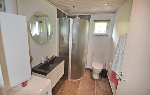 Bathroom, Holiday Home Glesborg 04 in Glesborg