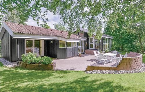  Amazing Home In Gilleleje With 4 Bedrooms, Sauna And Wifi in Gilleleje