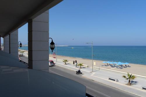 Blue Sky Hotel Apartments - image 8