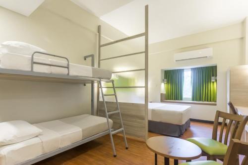 Microtel Inn & Suites by Wyndham San Fernando in San Fernando