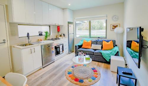 U1 Brunswick Living Ground Floor Patio Close to APT and CBD Free Wifi Tram at Doorstep in برونويك