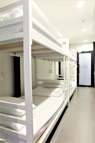 Bed in 4-Bed Mixed Dormitory Room image 2