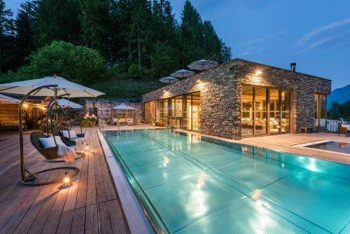 สระว่ายน้ำ, Himmelchalet - Alpencamping Nenzing in เนนซิง