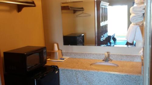 Casa de banho, Carefree Inn Flatonia in Flatonia (TX)