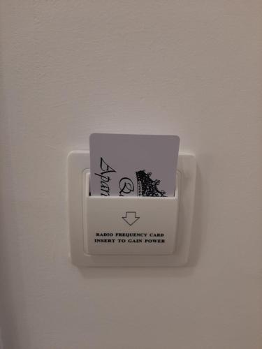 Apartment Queen - image 14