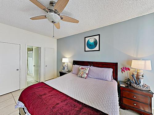 New Listing! Posh Condo With Pool - Steps To Beach Condo - main image