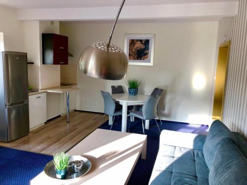 LAS SŁUPSKI PREMIUM APARTAMENT NR6 Wifi Netflix Smart TV50 two bedrooms two extra large double beds up to 6 people full pleasure quality stay