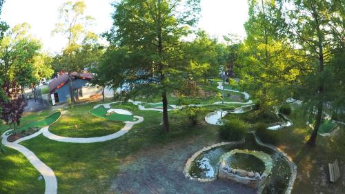 Williamsburg Camping Resort 28 ft. Park Model 11 in Croaker, USA