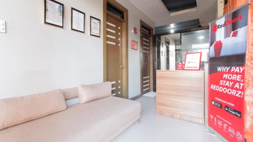 RedDoorz @ San Jose Tagbak Jaro Iloilo