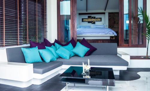 Horizon Luxury Pool Villas Koh Tao in Jansom Bay