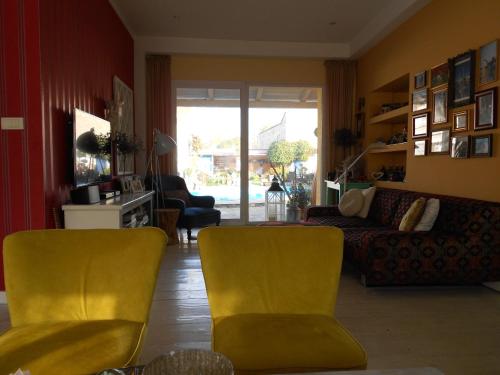 Vintage Luxurious house in ซอมบอร์