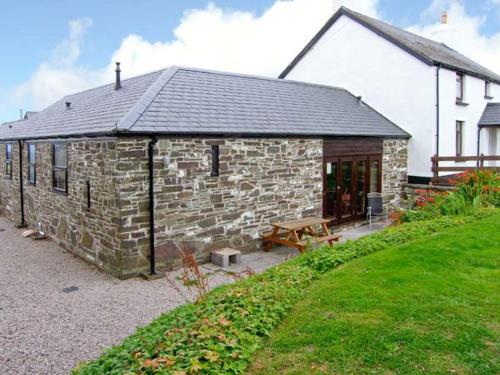 Stables Cottage - image 2