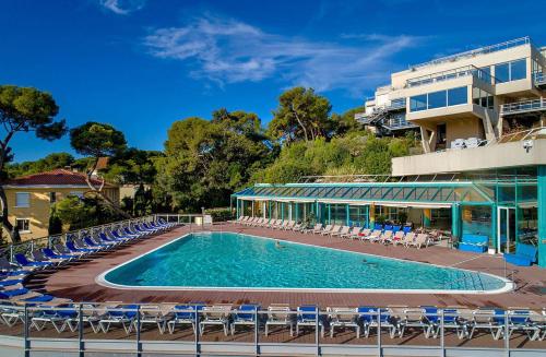 Hotel Club la Font des Horts - 수영장