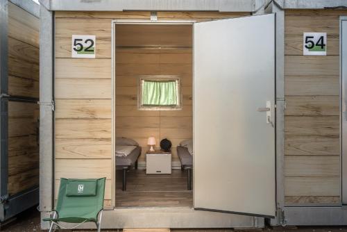 Oktoberfest Wiesn Camp Lodge 5